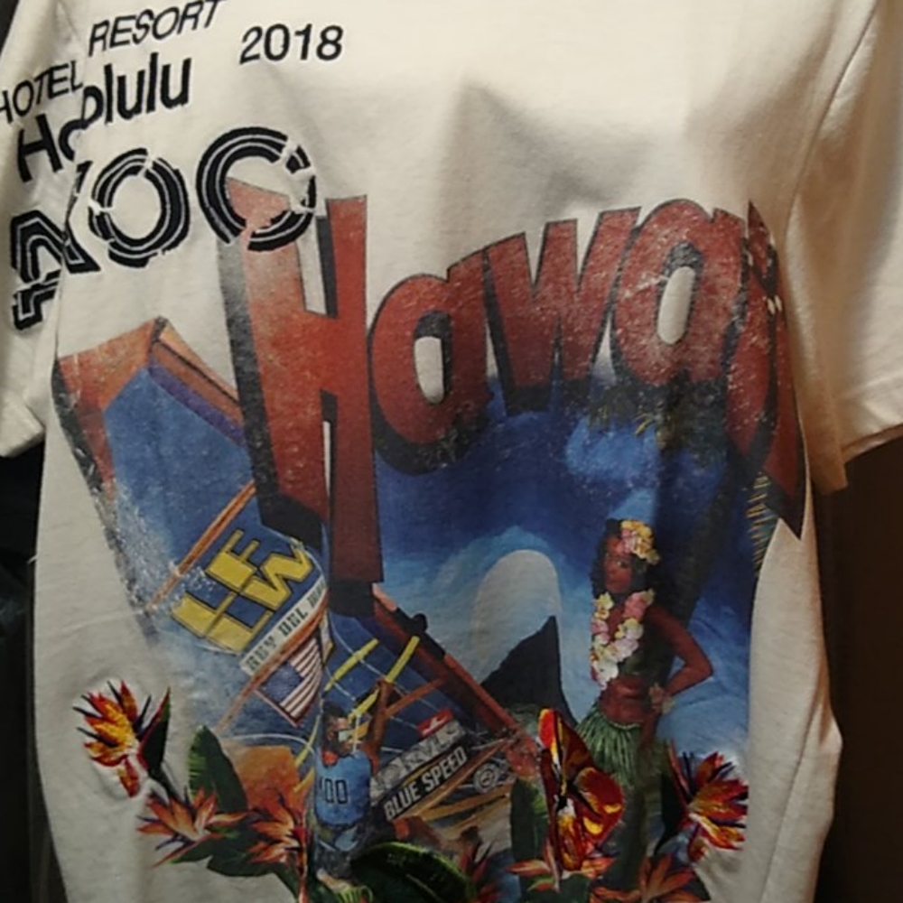 Tee shirt